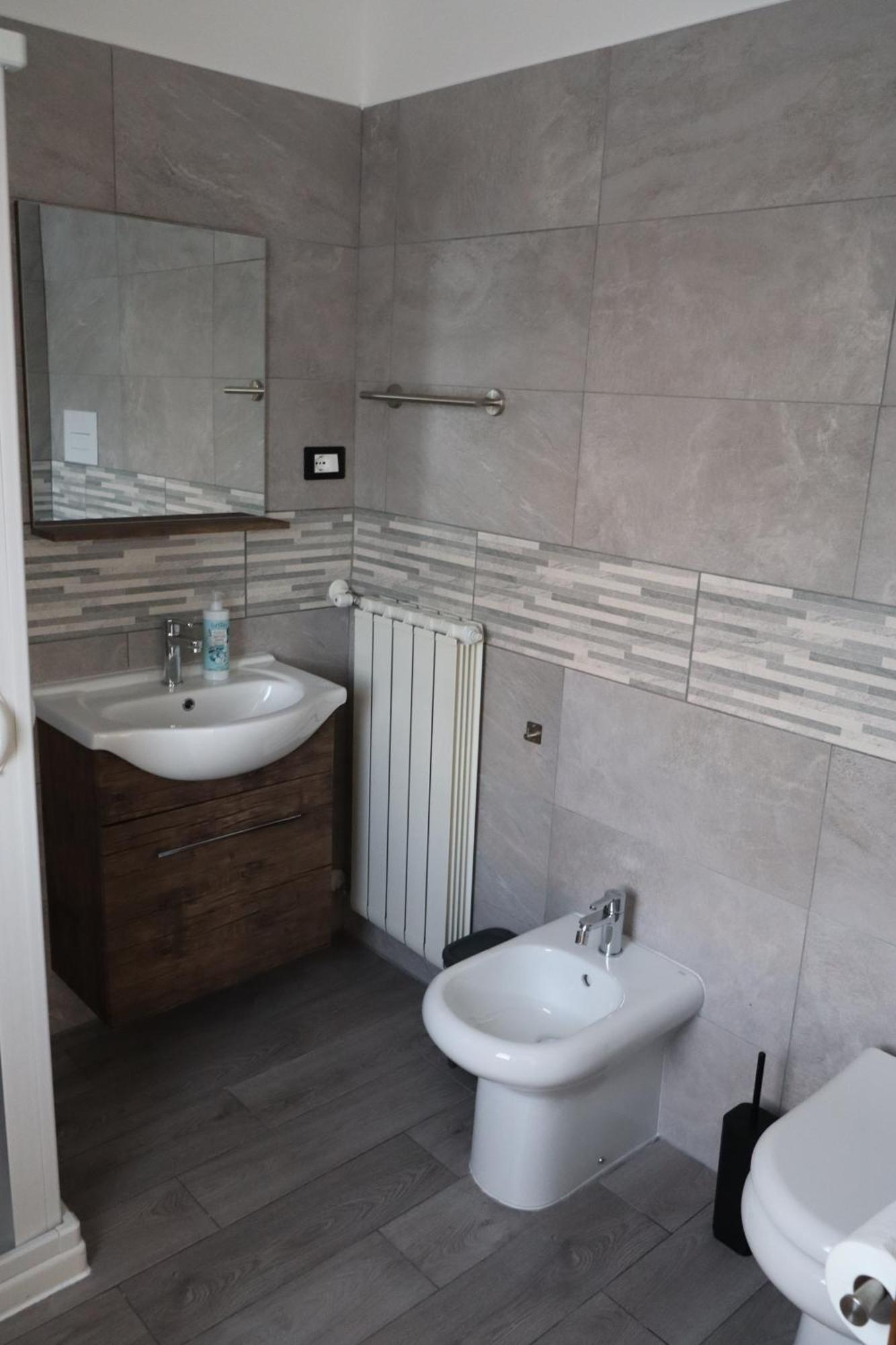 Ligustro Home Laino Borgo ภายนอก รูปภาพ